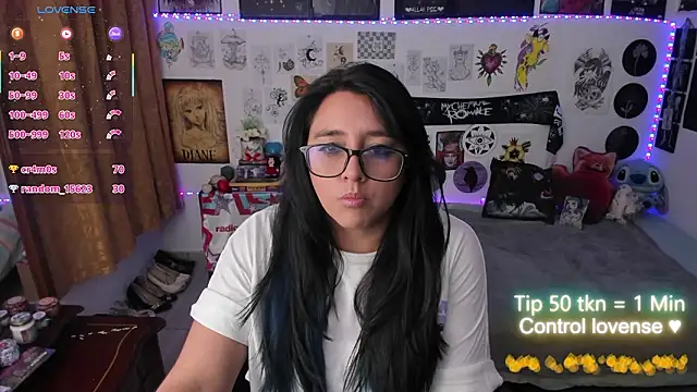 Cherry_blush_: онлайн-секс-чат