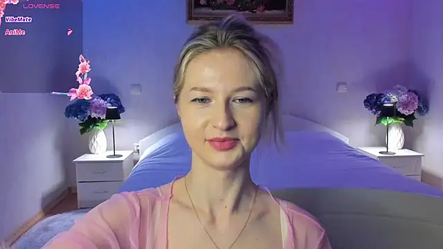 Julie_Blaze: онлайн-секс-чат