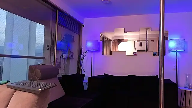 mandi4pole_: онлайн-секс-чат