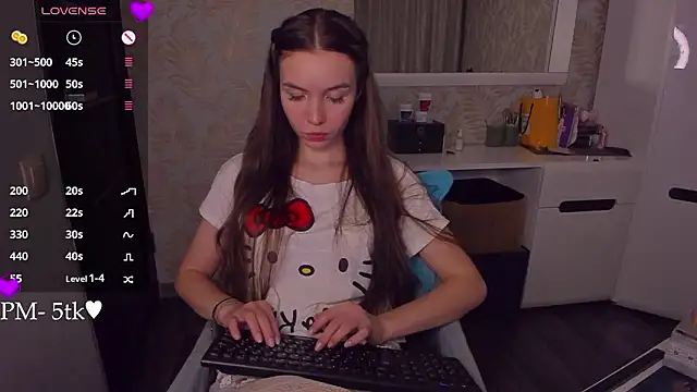 YonaBones Live XXX Chat