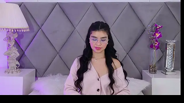 OliviaDiaz Chat XXX in diretta