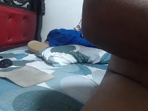 XXX chat uživo modela bull_blackponse