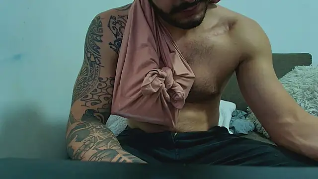 thomas_gun's Live XXX Chat