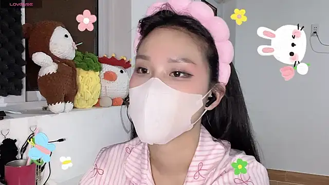 Tieu-May Chat XXX in diretta