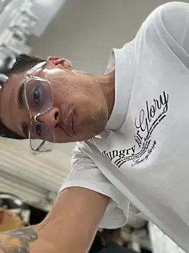 TavoHot_ Pertunjukan Webcam