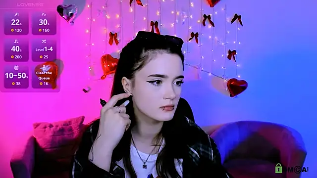 liana_kisses Chat XXX live