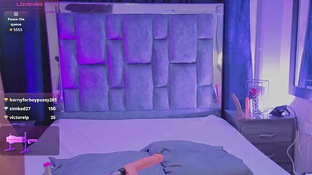 LeoMonnroe 网络视讯表演