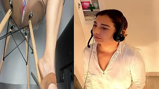 Sexy-CallCenter Chat XXX live