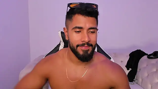 Chat XXX en directo de Santiago_huntt