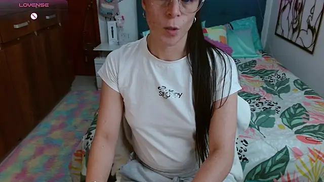 antonella_sweet33 现场XXX聊天