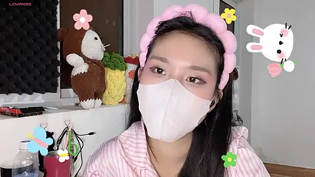 Tieu-May – Live XXX-chat