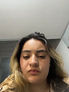 Antonella_Julieta 웹캠 쇼