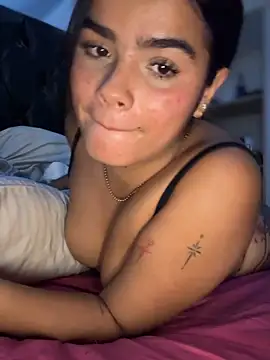 Chat XXX en directo de Kaily_Sweet16