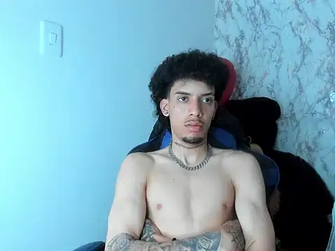 XXX chat uživo modela Ryder-Stone