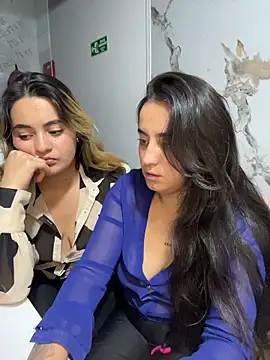 Antonella_Julieta Chat XXX in diretta