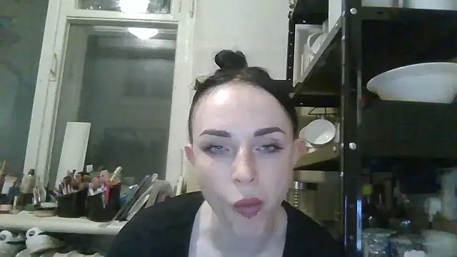 Trinsy_Love live XXX chat