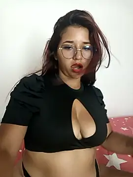 Candyfina Live XXX-Chat