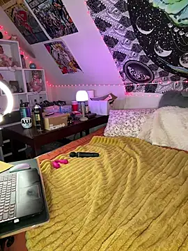 Онлайн чат XXX SuzyCatzz