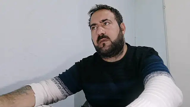 mio_jaks Chat XXX in diretta