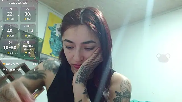 Chat XXX en directo de ZoeBakers_