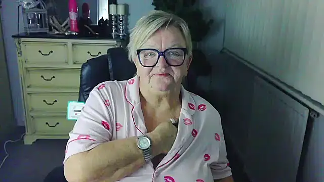 BridgetBlueEyes Chat XXX live