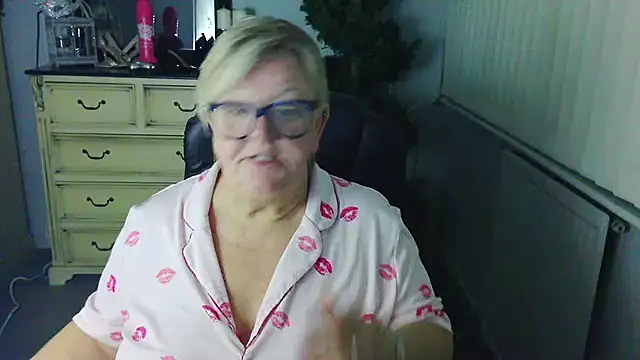 Chat +18 de BridgetBlueEyes ao vivo