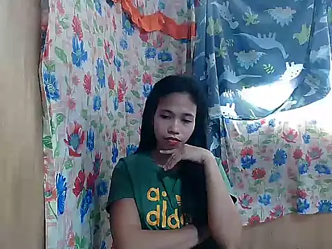 PinaySkinnyGirl Live XXX Chat