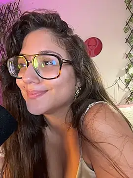 Chat XXX ao vivo de Avelyne