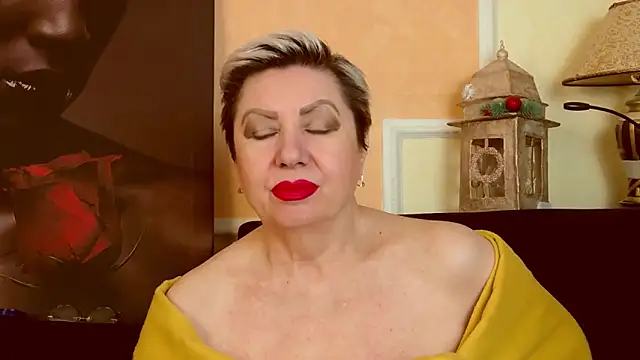 LadyPosh élő XXX-chatje