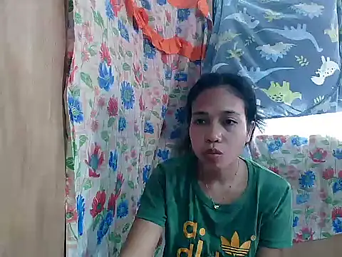 PinaySkinnyGirln Live XXX chat