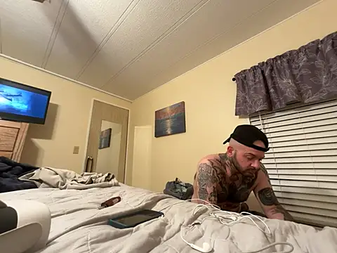 8umf1ghter: διαδικτυακό σόου στην κάμερα