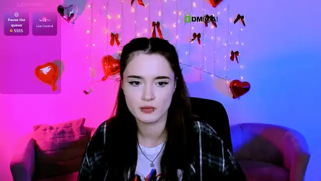 แชท XXX สดของ liana_kisses