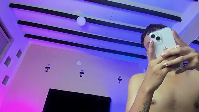 Xavier_Fox___ 라이브 XXX 채팅