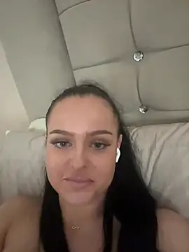 Chat +18 de Princessbrookex ao vivo