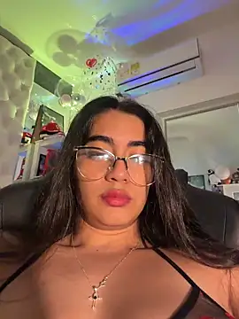 ZarahEvans' Live XXX Chat