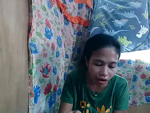 PinaySkinnyGirl 即時 XXX 聊天