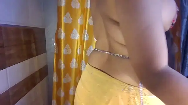 Yashika_Loves live XXX chat