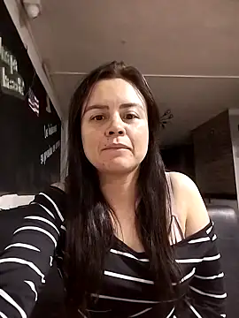 karlagiraldo198 Chat XXX live