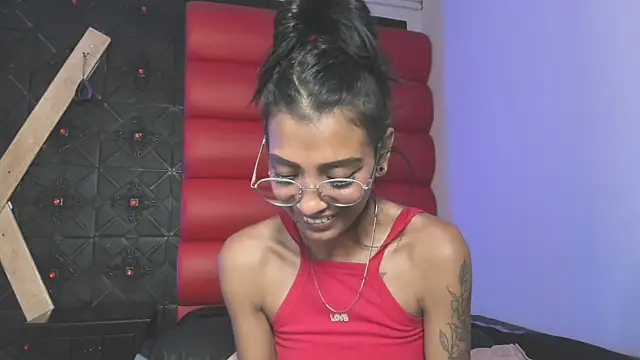 KarlaSlutSkinny__ Chat XXX live
