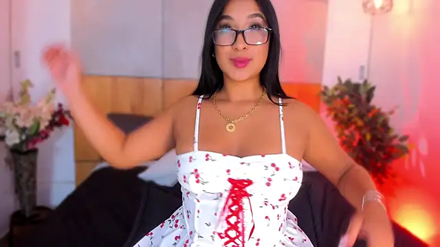 BellaHarllow Adlı Modelin Canlı XXX Sohbeti