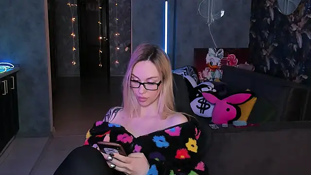 Chat +18 de Blckmirrorr ao vivo