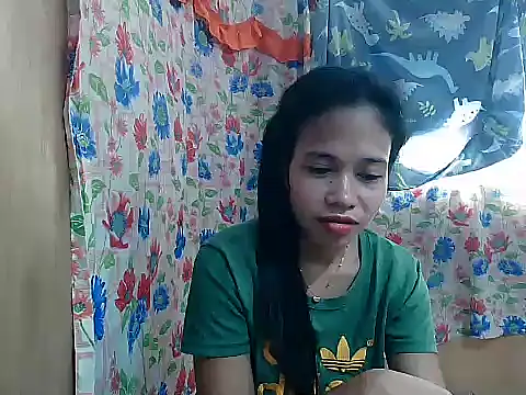 Chat +18 de PinaySkinnyGirl ao vivo