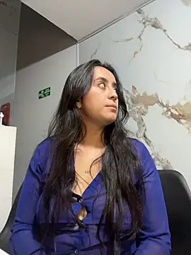 Antonella_JulietaのライブXXXチャット