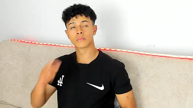 _Alex_ColtonのライブXXXチャット