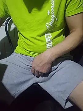 Dennisfwd Chat XXX live