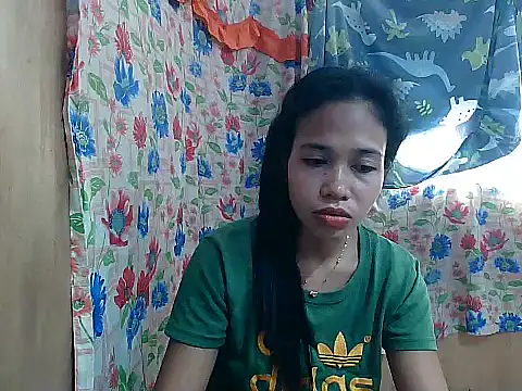 PinaySkinnyGirl's Live XXX Chat