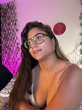 Avelyne Live XXX-Chat