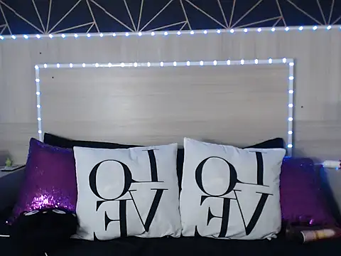 SamanthaMarcus Live XXX-Chat