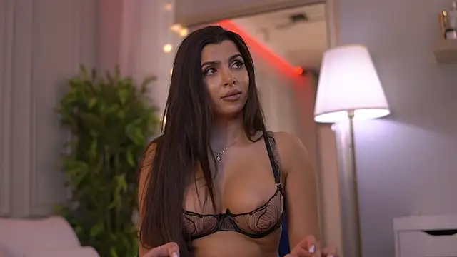 NicoleCellini Live XXX-Chat