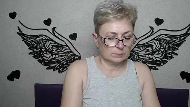 แชท XXX สดของ EmiliaGree